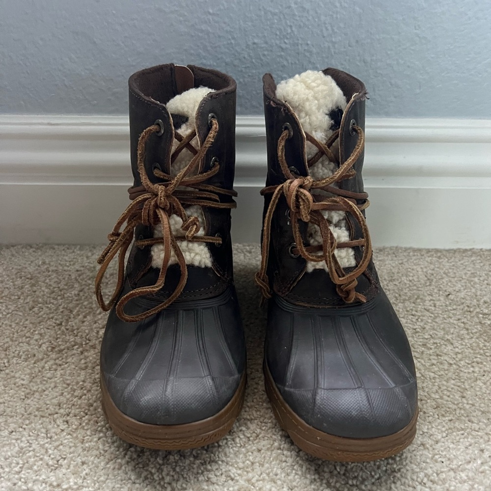 Sperry Womens Saltwater Genuine Sheep Shearling Trim Wedge Boots Size 7
